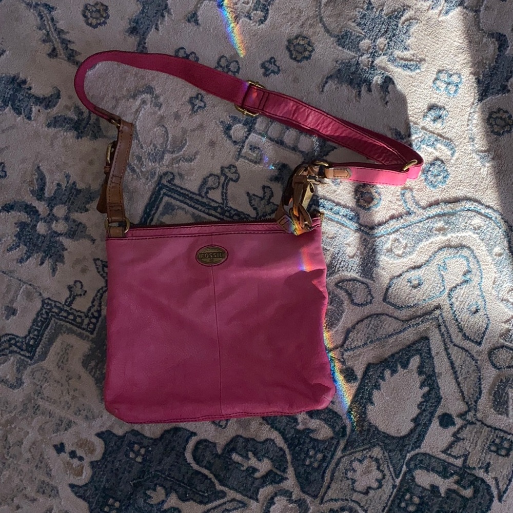 Fossil hand bag